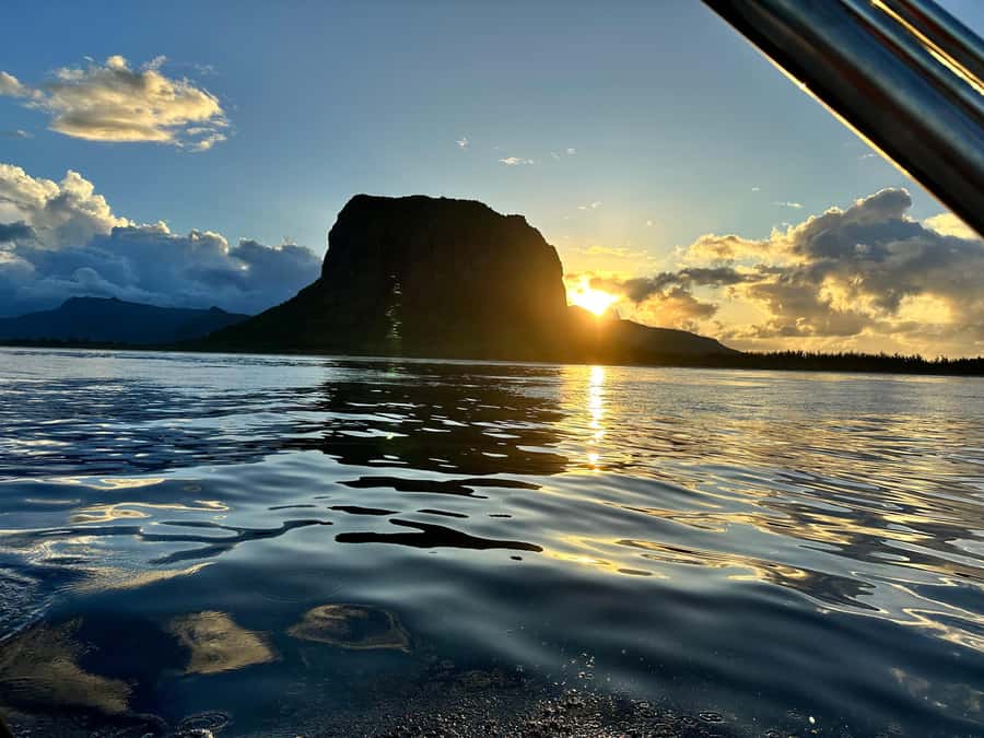 Mauritius Le Morne: Eco-Friendly Dolphin Watching Tour - Why the two-hour format works