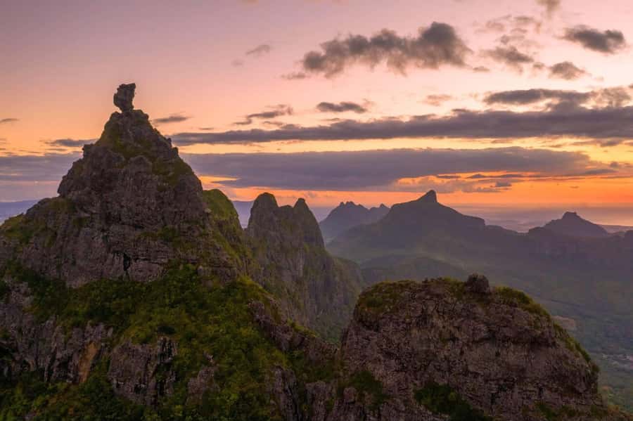 Mauritius: Le Pouce Guided Hiking Experience with a local - The final climb to 812 meters
