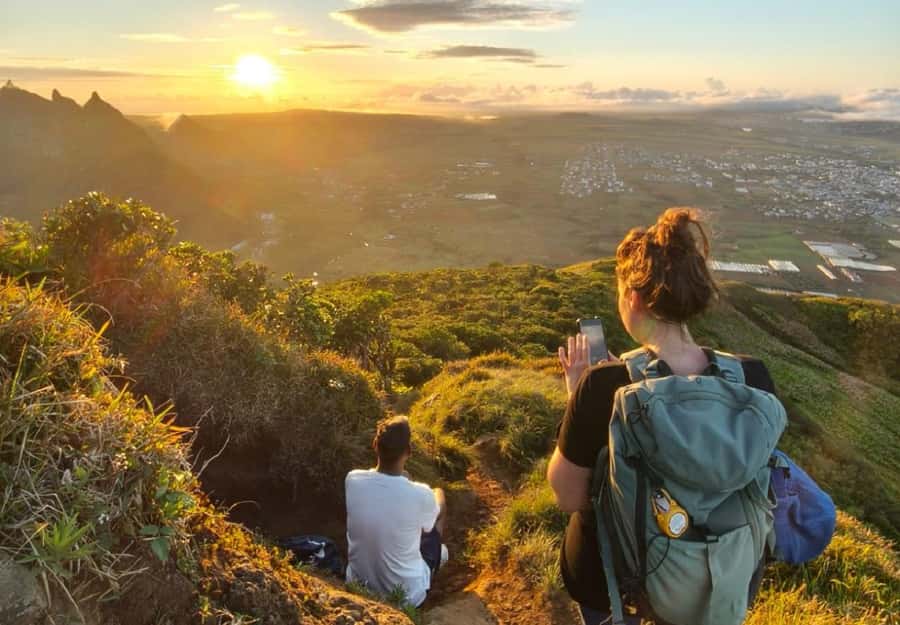 Mauritius: Le Pouce Guided Hiking Experience with a local - What local guiding adds