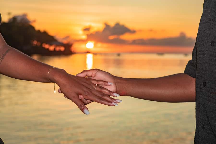 Mauritius: Photoshoot at Mont Choisy Beach - What you receive after the session