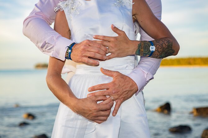 Mauritius: Photoshoot at Mont Choisy Beach with Pro Photographer - What the photographer adds