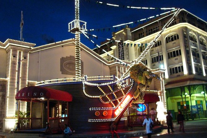 Mauritius Private Night Tour: Romantic dinner, Entertainments & Night lounge - Reaching Grand Baie for live entertainment
