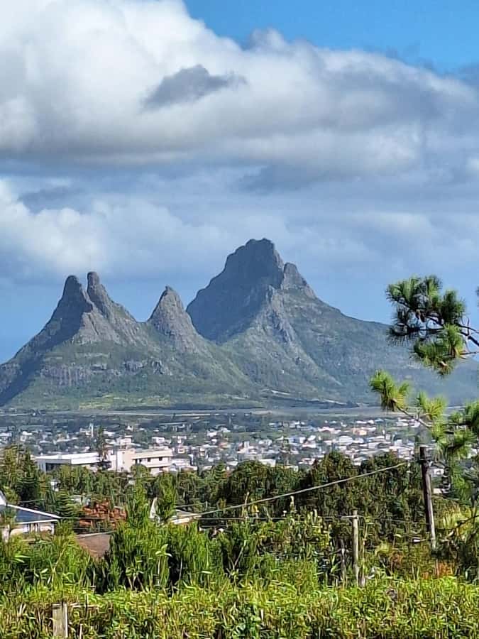 Mauritius: Private South Day Tour with Hotel Transfer - Vallé Advenature Park and the 23 Colored Earths