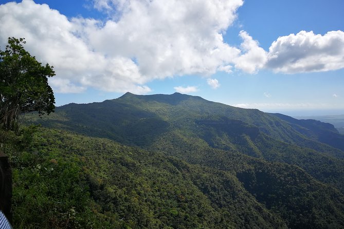 Mauritius Private South West Tour - Trou aux Cerfs: A Volcano Above Curepipe
