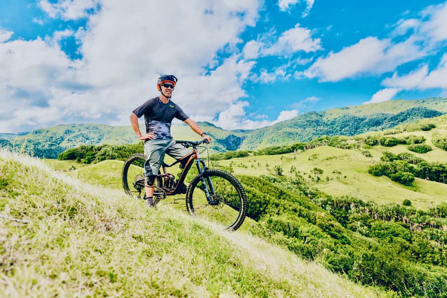Mauritius: Scenic Bike Trails with Gear & Shuttle - Arriving at the private park in Chamouny