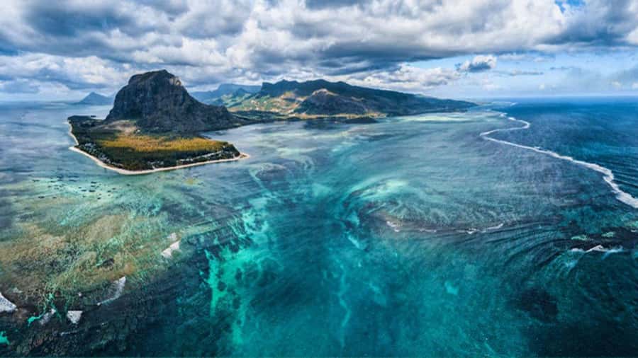 Mauritius: Scenic Helicopter Flight with Hotel Transfers - Hotel pickup and the start of the day