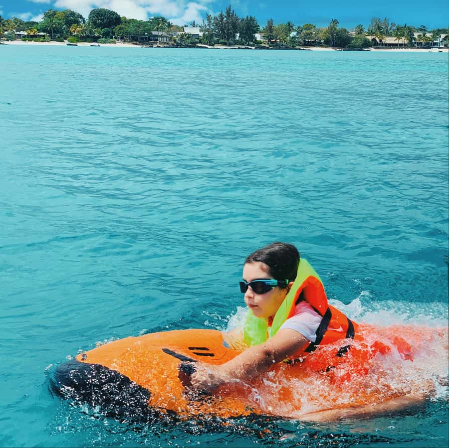 Mauritius: Seabob Diving Experience - Who Will Enjoy This Most?