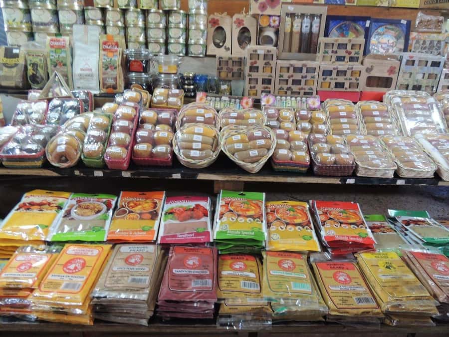 Mauritius: Shopping Tour - Port Louis Markets & Grand Baie - Chinatown adds food and local color