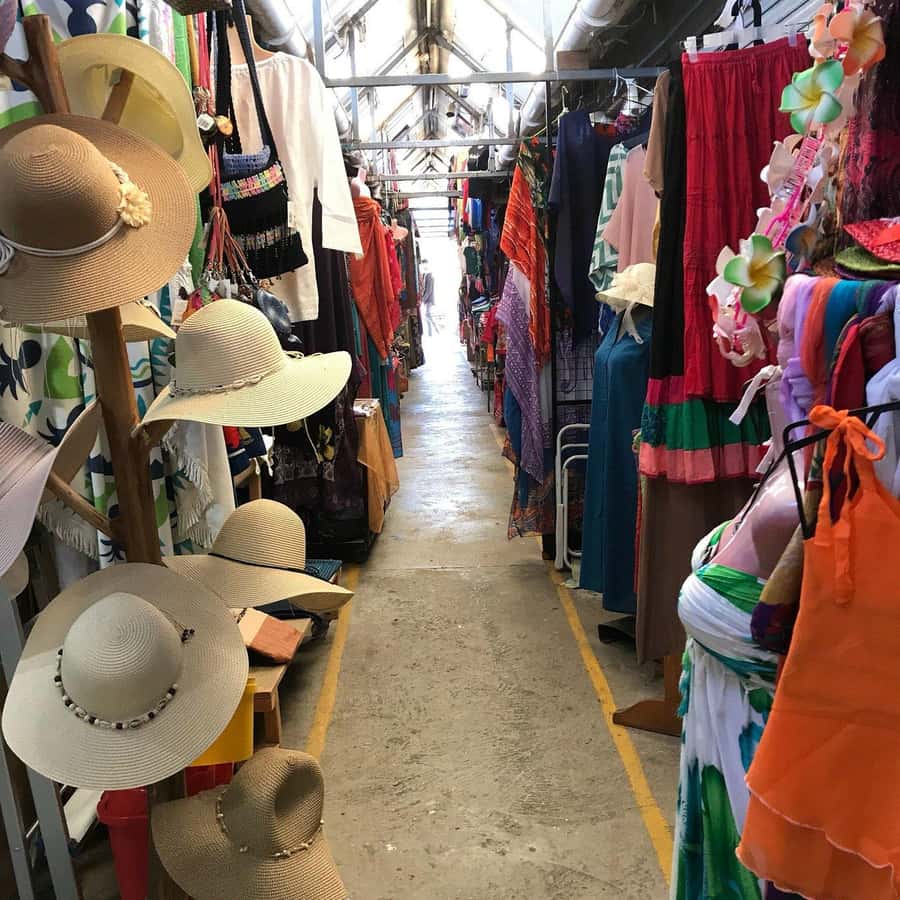 Mauritius: Shopping Tour - Port Louis Markets & Grand Baie - Language and service details to check
