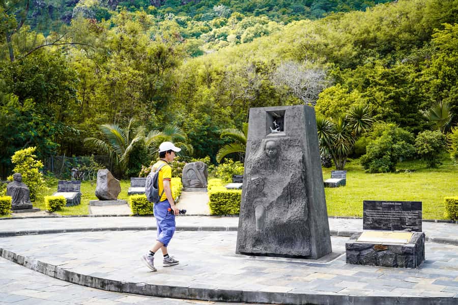 Mauritius: Sunrise Mountain Hike with Southwest Road-trip - Chamarel Waterfall and the 7 Coloured Earth