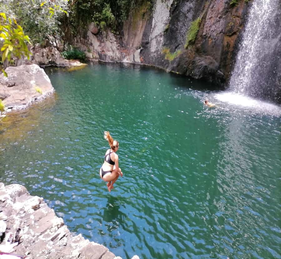 Mauritius: Tamarind Falls Guided Hike with Swim and Lunch - Reaching the lower falls and the first big descent