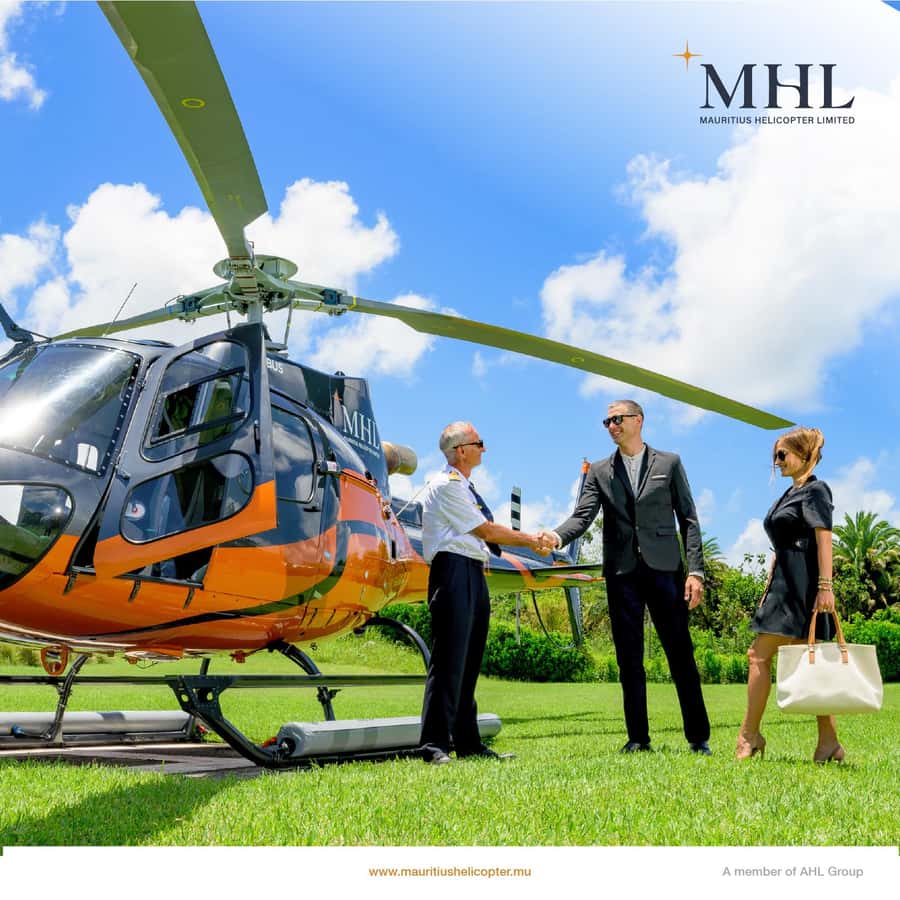 Mauritius: Underwater waterfall by Helicopter tour - Grand Bassin and the sacred crater lake