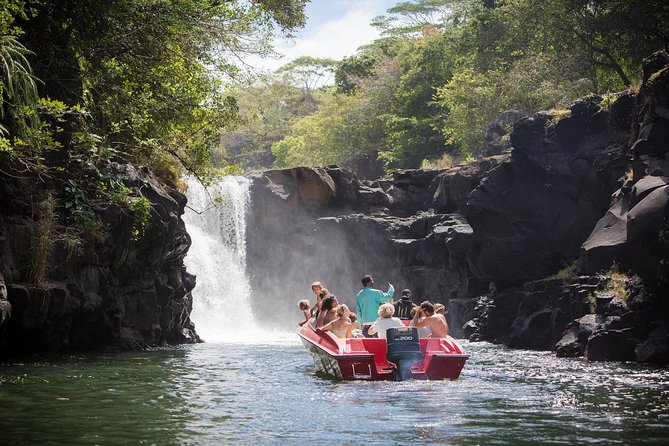 Mesmerizing Ile aux Cerf: Speed Boat, GRSE, Lunch & Undersea walk (Full Day) - Grand River South East waterfall by boat