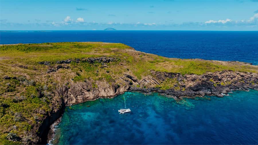 North of Mauritius: Catamaran Cruise w/ BBQ Lunch - Coin de Mire and the Pailles-en-Queue