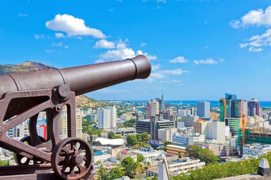 Port Louis: Private Guided Sightseeing Tour - Key points at a glance