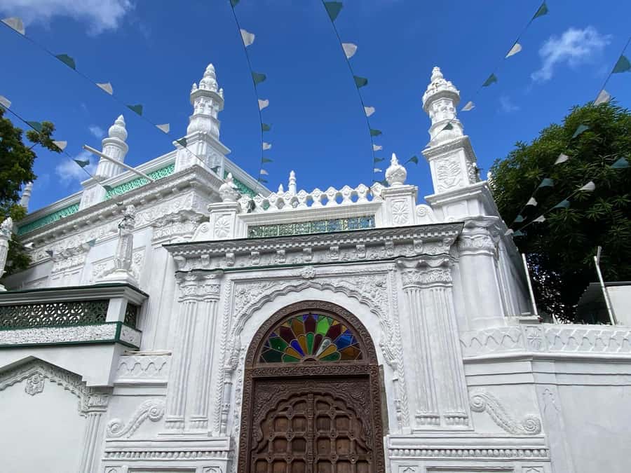 Port Louis: Private Guided Tour and Street Food Tasting - Citadelle Fort above Port Louis