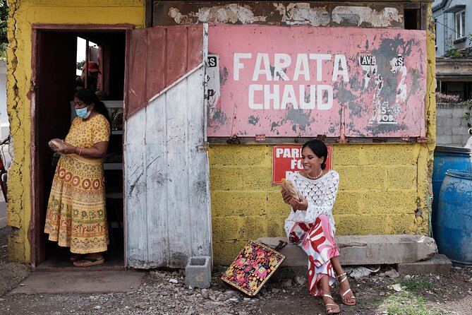 Port Louis Street Food and Cultural Walking Tour - Les Jardins de la Compagnie and the farata stop