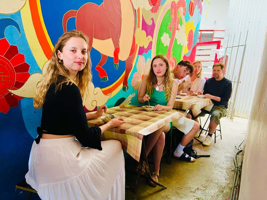 Port Louis: Street Food & City Tour - Faratas, rougaille and the first food stops