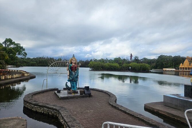 Private and Guided Tour of Mauritius South - Chamarel Waterfall brings the first major nature stop