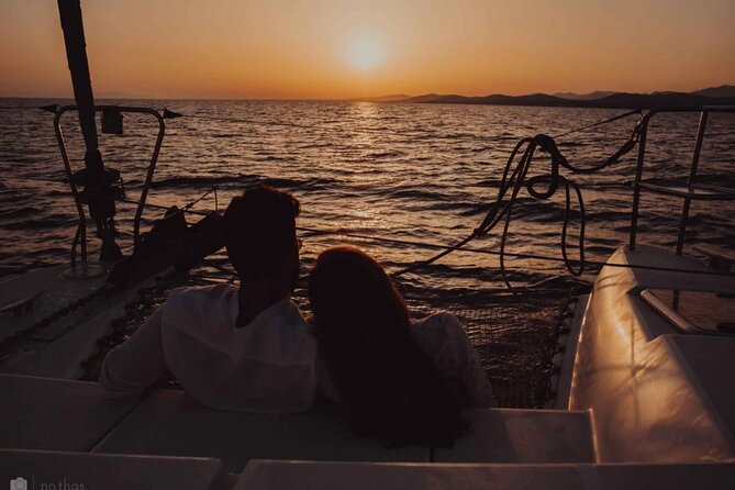 Private Exclusive Sundowner catamaran with Dinner & Transfer - Drinks, snacks, and the service question
