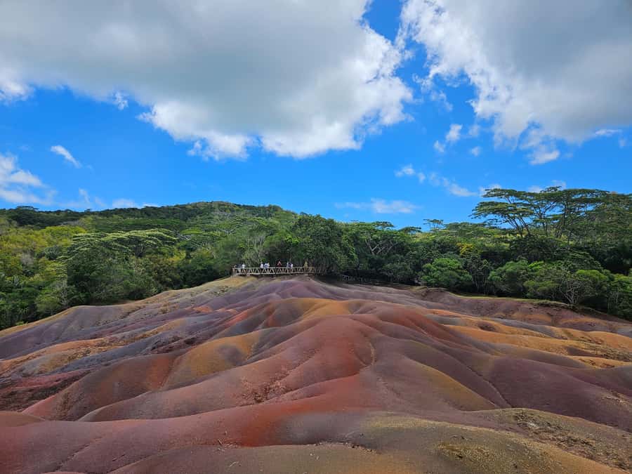 PRIVATE FULL-DAY NORTH AND SOUTH TOUR - Marie Reine De La Paix and views over Port Louis
