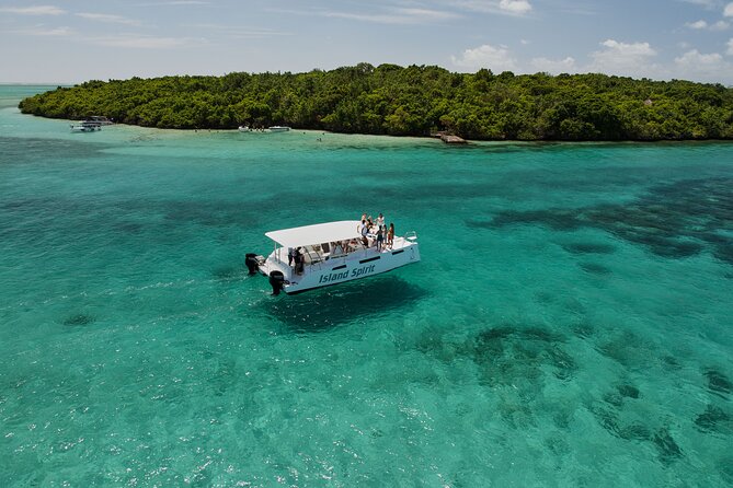 Private Power Catamaran trip from Pointe Jerome - Ile aux Fouquets and its old lighthouse