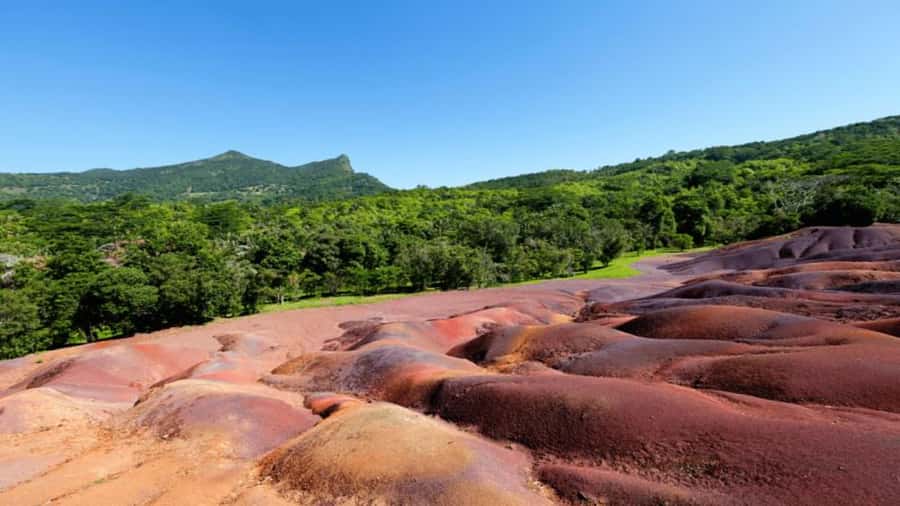 Southern Mauritius: Volcanoes & Coloured Earth - Key points to know before booking