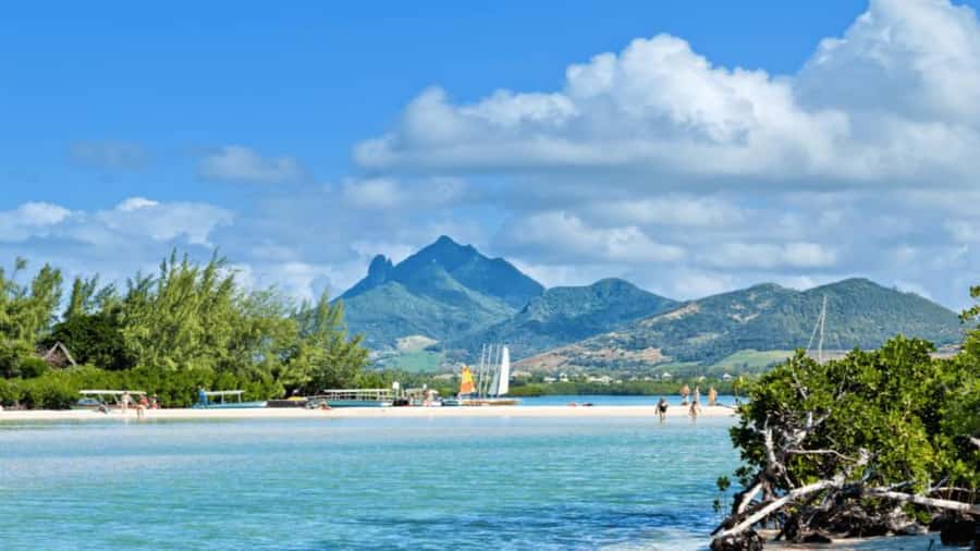 Southern Mauritius: Volcanoes & Coloured Earth - What the private vehicle changes
