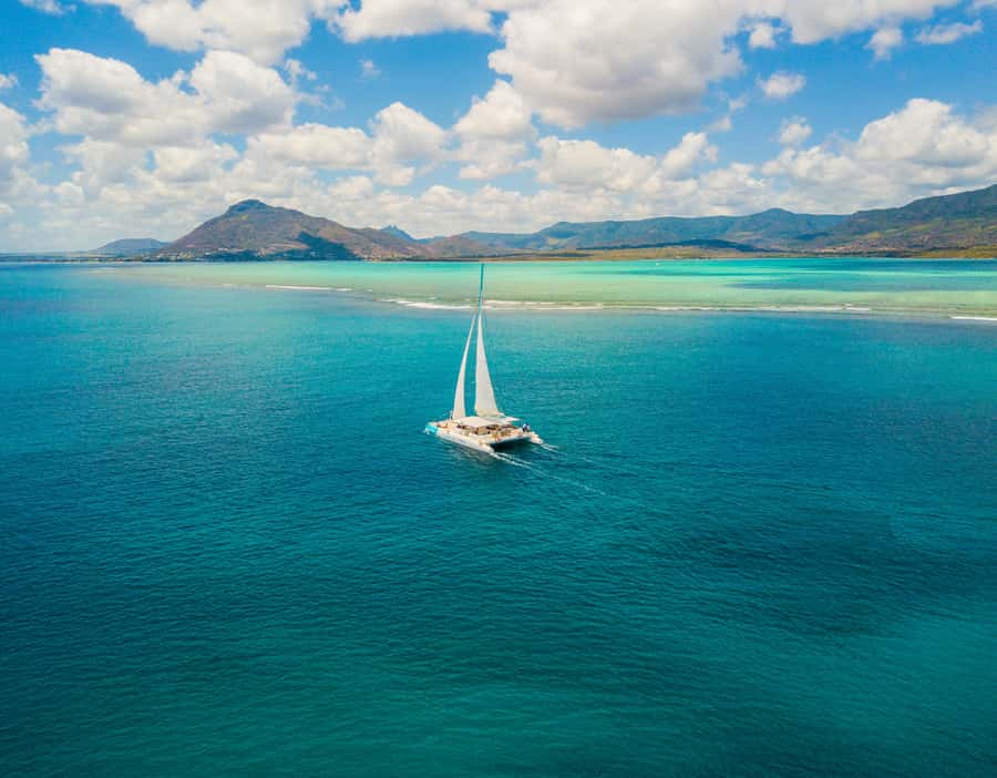 Southwest of Mauritius: Catamaran Cruise w/ Snorkeling - Key points at a glance