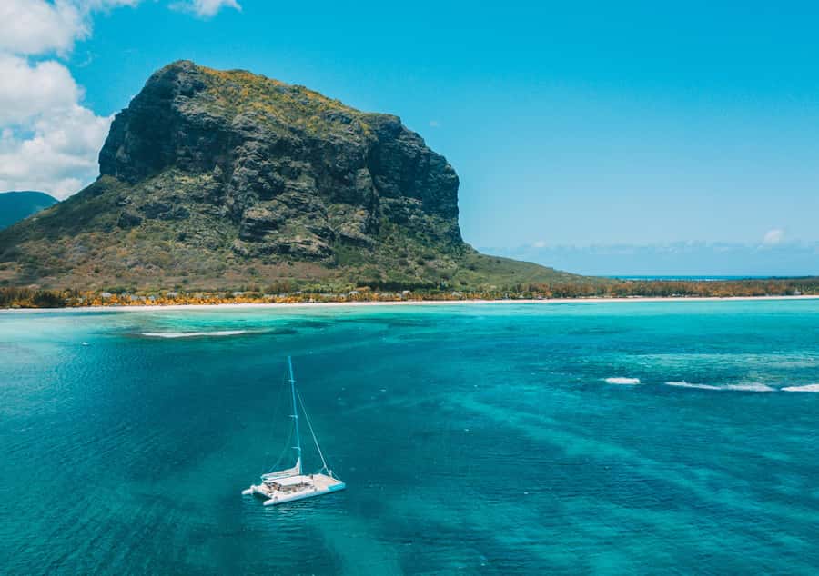 Southwest of Mauritius: Catamaran Cruise w/ Snorkeling - Snorkeling at L’Harmonie or La Preneuse