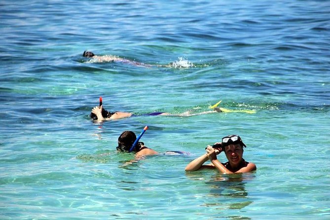 Spectacular Catamaran trip to Ile Aux Cerf with Lunch & Transfer - The undersea walk problem