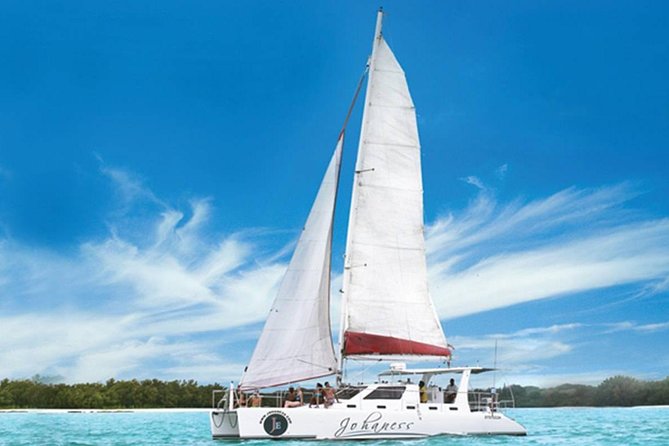 Spectacular Catamaran trip to Ile Aux Cerf with Lunch & Transfer - Setting out from Trou d’Eau Douce