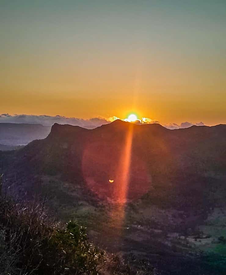 Sunrise hike at Le Morne Brabant with Local Guides (UNESCO) - When the trail turns into a climb