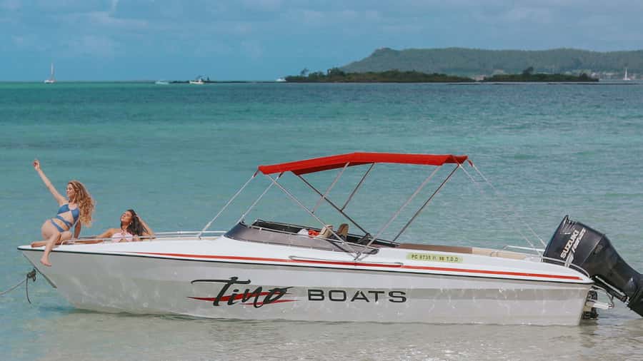 Trou d'Eau Douce: 5 Island Adventure with BBQ & Snorkeling - Ile aux Cerfs and the first taste of island time