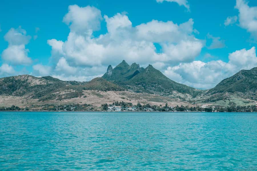 Trou D'Eau Douce: 5 island tour Mauritius with lunch/drinks - Île de la Passe and Île aux Phares