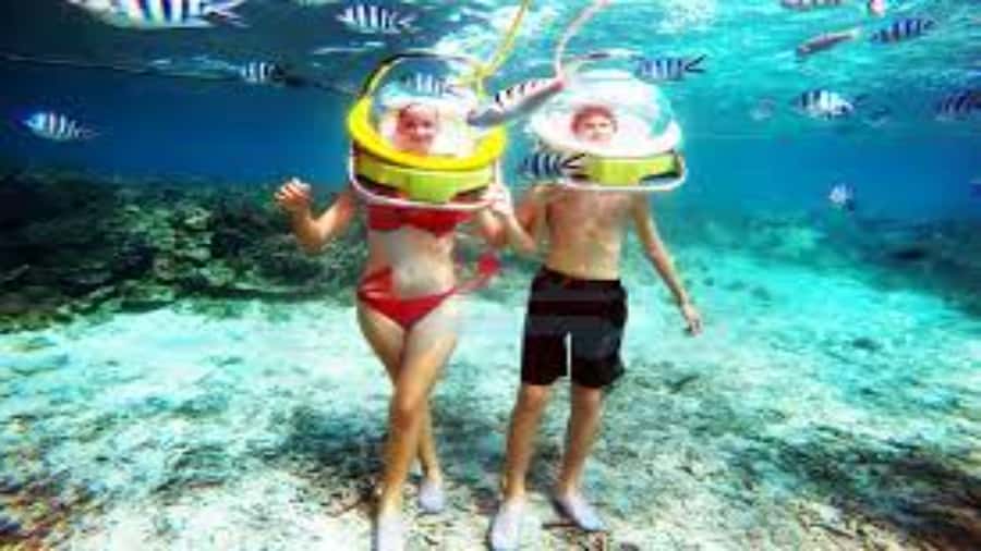 Walking under the sea in Mauritius with transfer - Getting ready on the platform