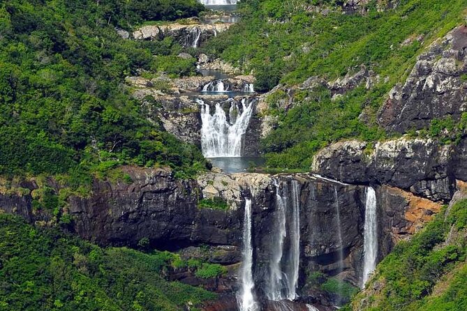 Waterfall Hike - The fish massage and other small surprises